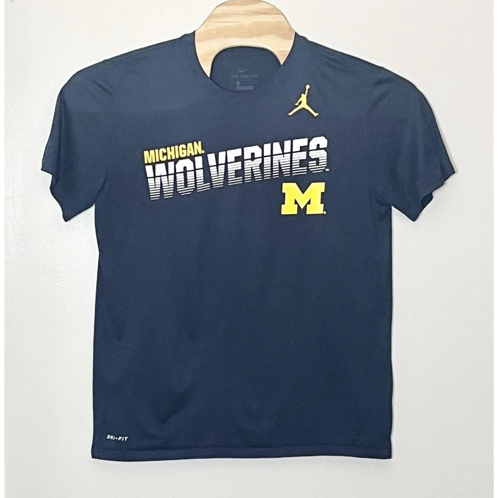Jordan University Of Michigan T-Shirt Men's Large Blue Wolverines DriFit NCAA